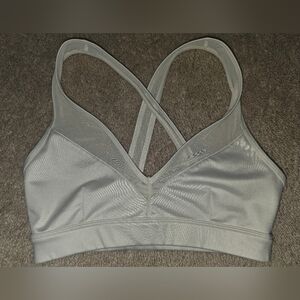 ALO Yoga White Entice Sports Bra XS